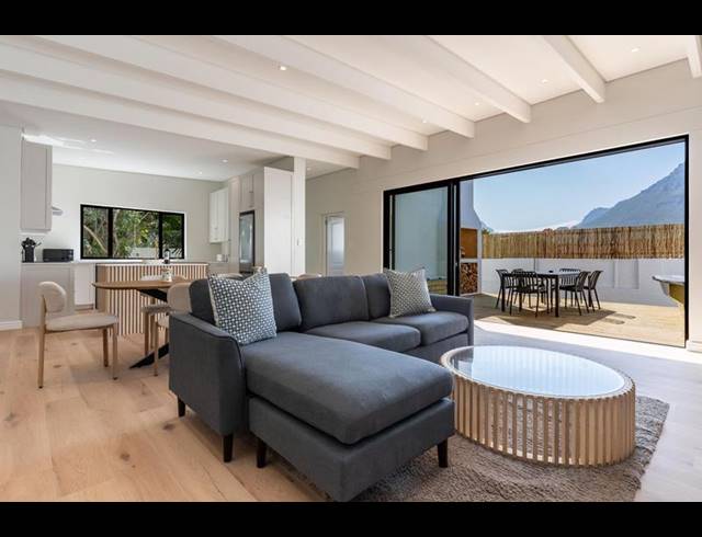3 BEDROOM HOUSE FOR SALE IN BEACH ESTATE